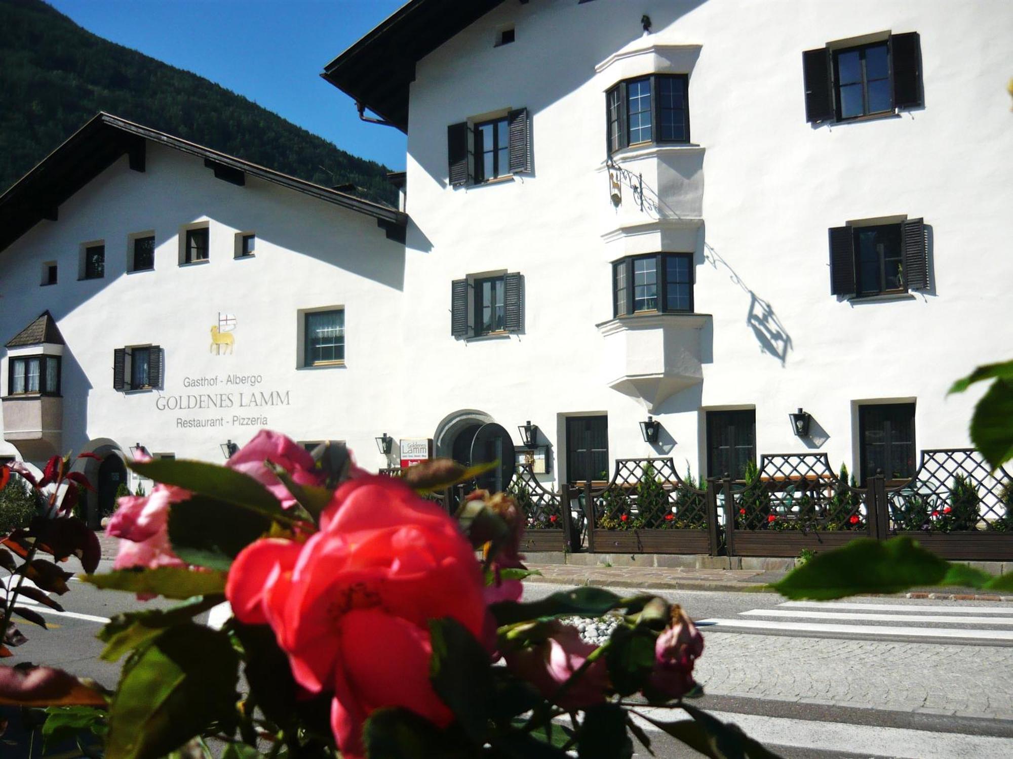 Gasthof Goldenes Lamm Hotel Vahrn Luaran gambar